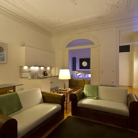 19th Century Luxury Apartment *