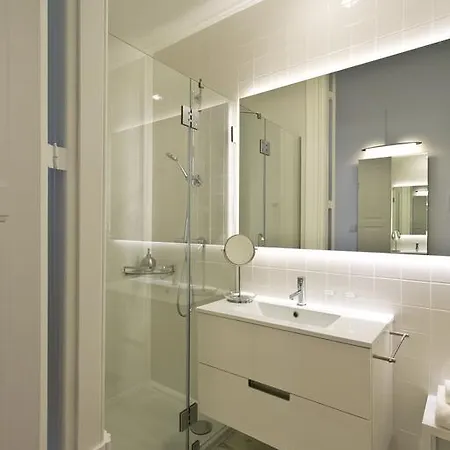 19th Century Luxury Apartment Porto
